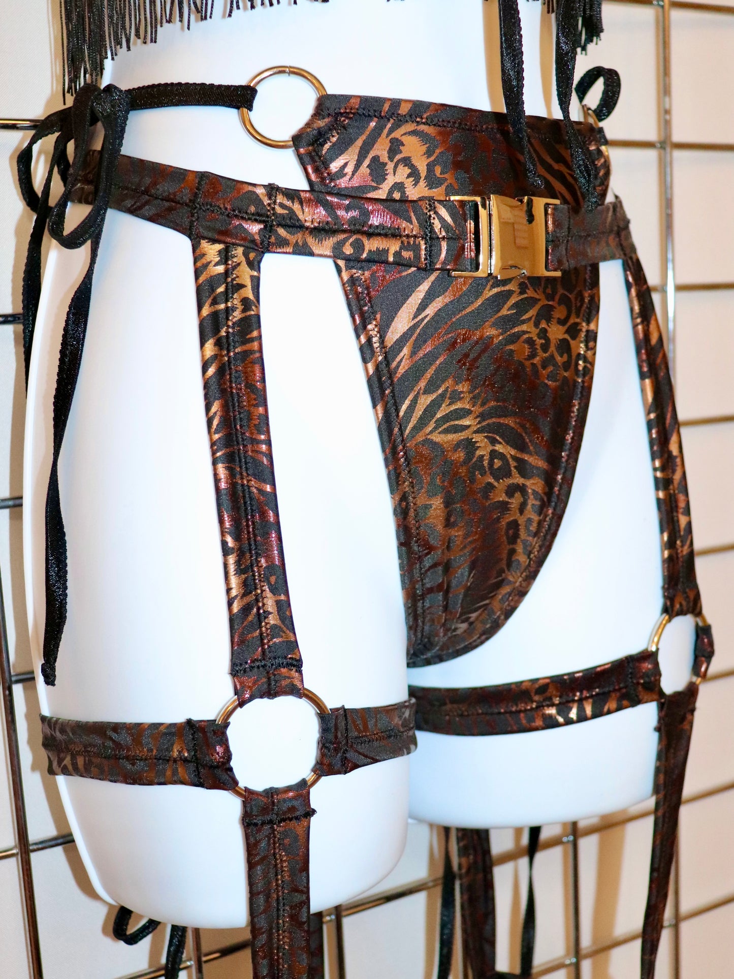 Snooki Garter Bell Set