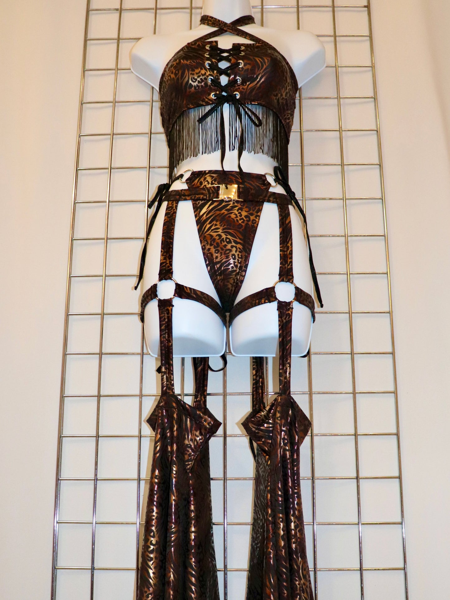 Snooki Garter Bell Set